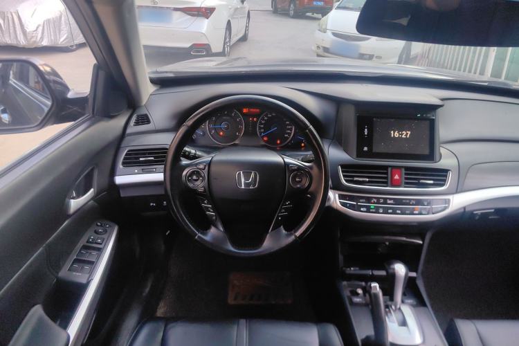 Used Honda Crosstour 2016 2.4L Luxury Edition Interior 1