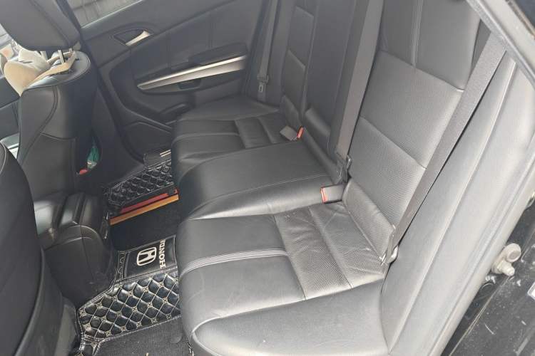Used Honda Crosstour 2016 2.4L Luxury Edition Interior 4