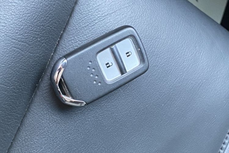 Used Honda Crosstour 2016 2.4L Luxury Edition Interior 5