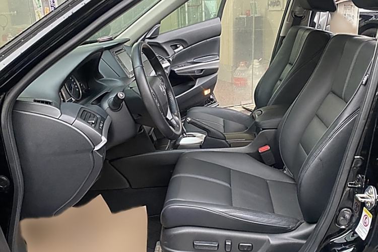 Used Honda Crosstour 2016 2.4L Luxury Edition Interior 6
