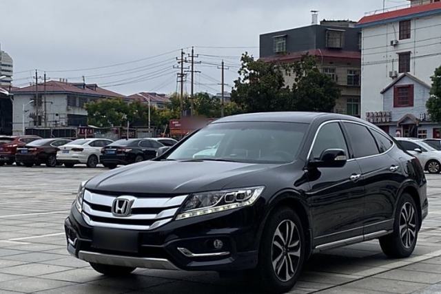 Used Honda Crosstour 2016 2.4L Luxury Edition