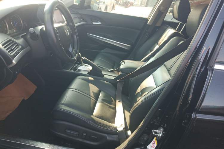 Used Honda Crosstour 2016 2.4L Luxury Edition Left Front Seat