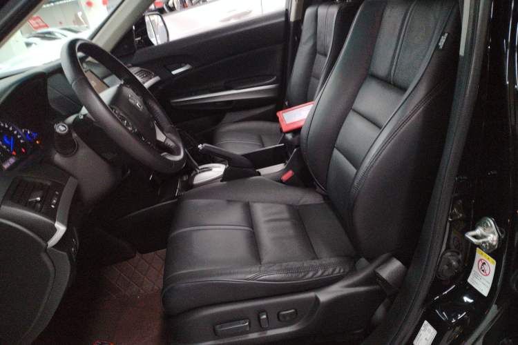 Used Honda Crosstour 2016 2.4L Luxury Edition Left Front Seat