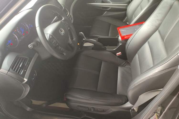 Used Honda Crosstour 2016 2.4L Luxury Edition Left Front Seat