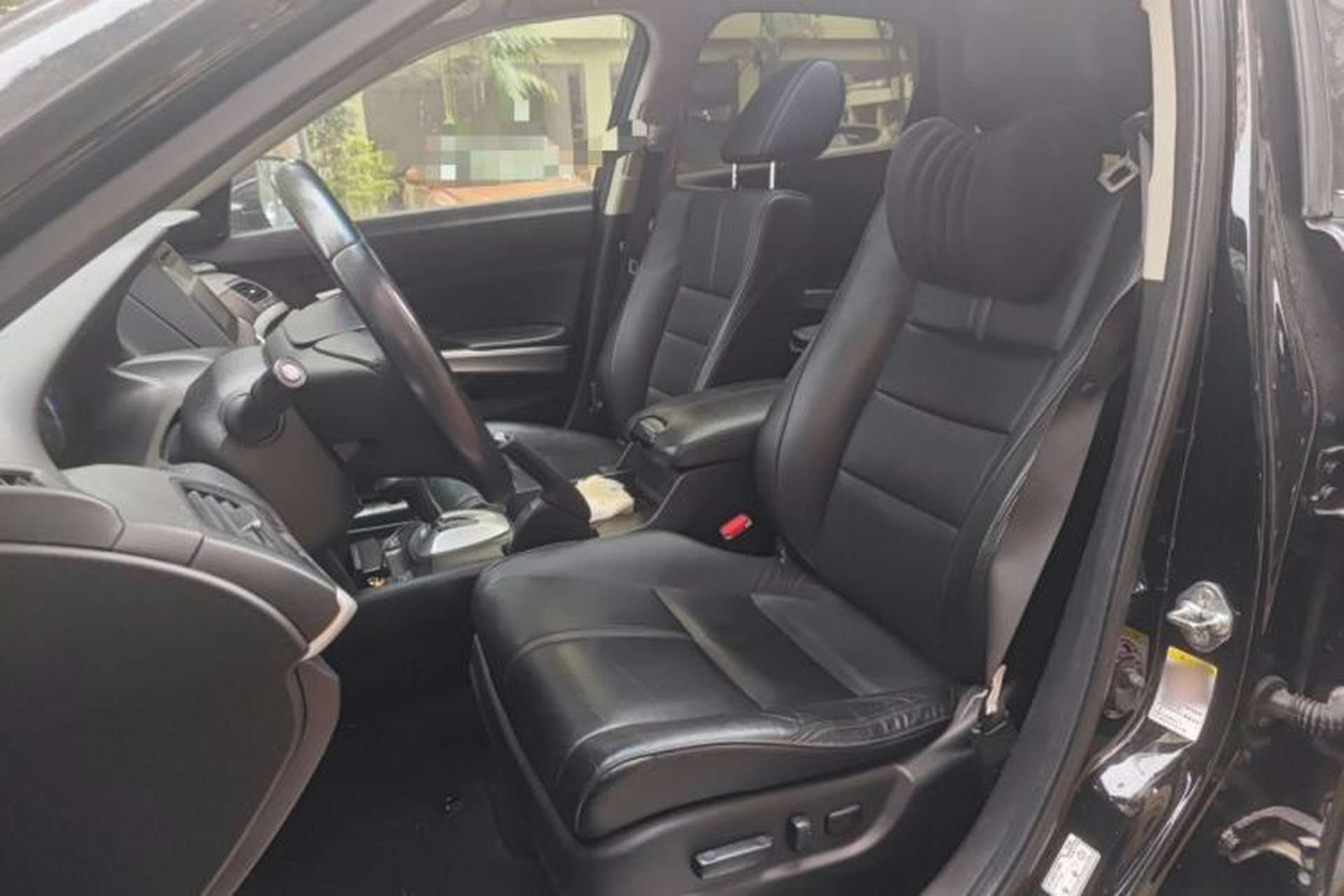 Used Honda Crosstour 2016 2.4L Luxury Edition Left Front Seat