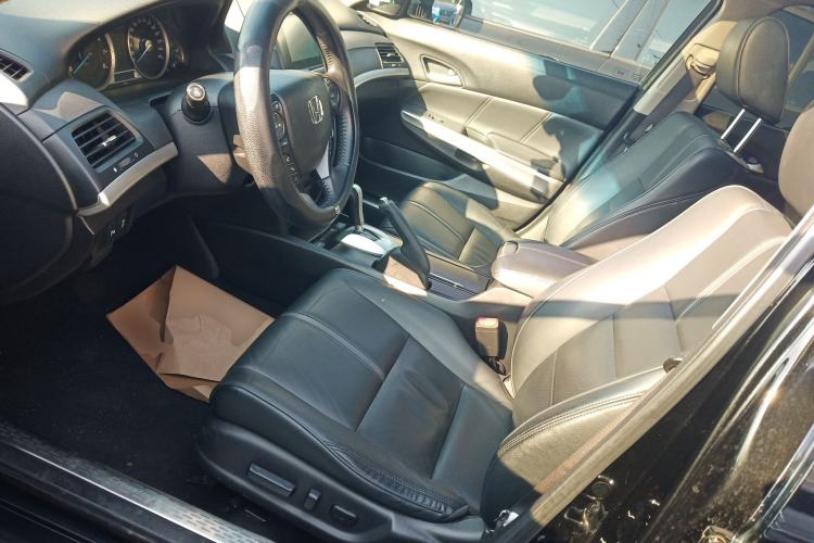Used Honda Crosstour 2016 2.4L Luxury Edition Left Front Seat