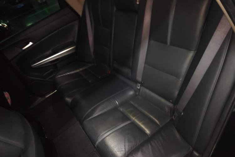 Used Honda Crosstour 2016 2.4L Luxury Edition Left Rear Seat