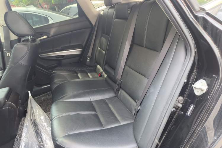 Used Honda Crosstour 2016 2.4L Luxury Edition Left Rear Seat