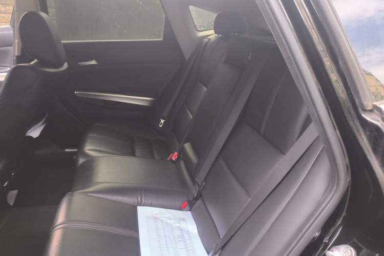 Used Honda Crosstour 2016 2.4L Luxury Edition Left Rear Seat