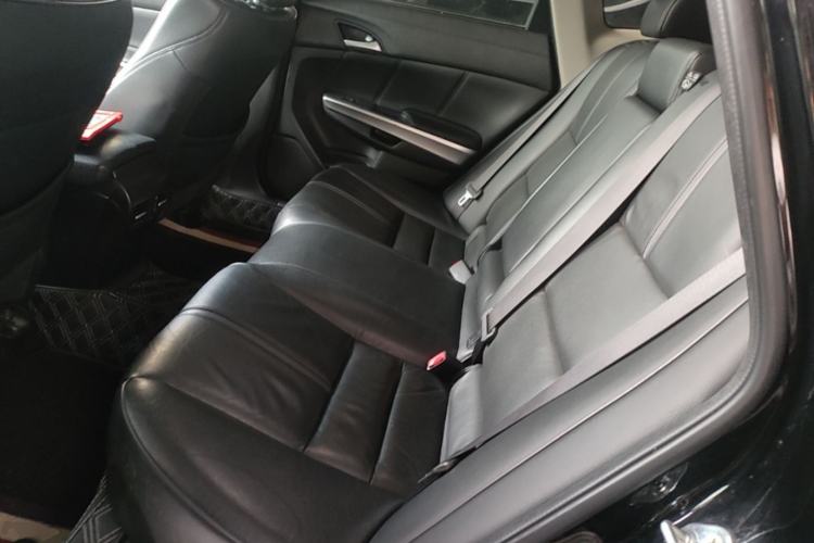 Used Honda Crosstour 2016 2.4L Luxury Edition Left Rear Seat