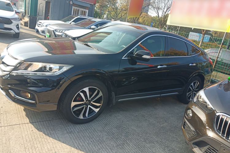 Used Honda Crosstour 2016 2.4L Luxury Edition Left Side