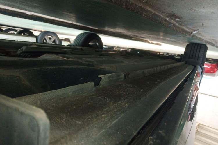 Used Honda Crosstour 2016 2.4L Luxury Edition Left Side Sill