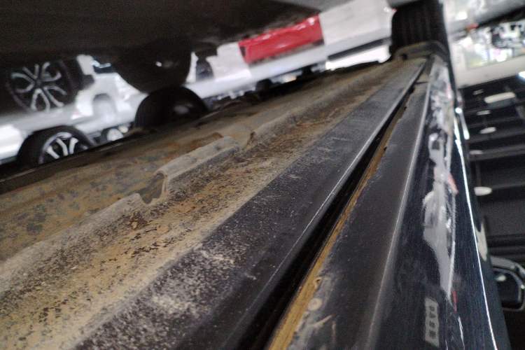Used Honda Crosstour 2016 2.4L Luxury Edition Left Side Sill