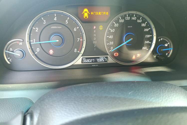 Used Honda Crosstour 2016 2.4L Luxury Edition Odometer Close Up