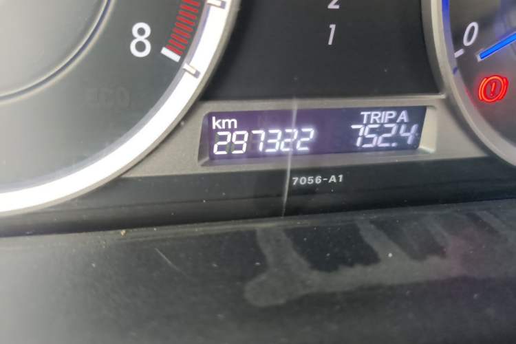 Used Honda Crosstour 2016 2.4L Luxury Edition Odometer Close Up