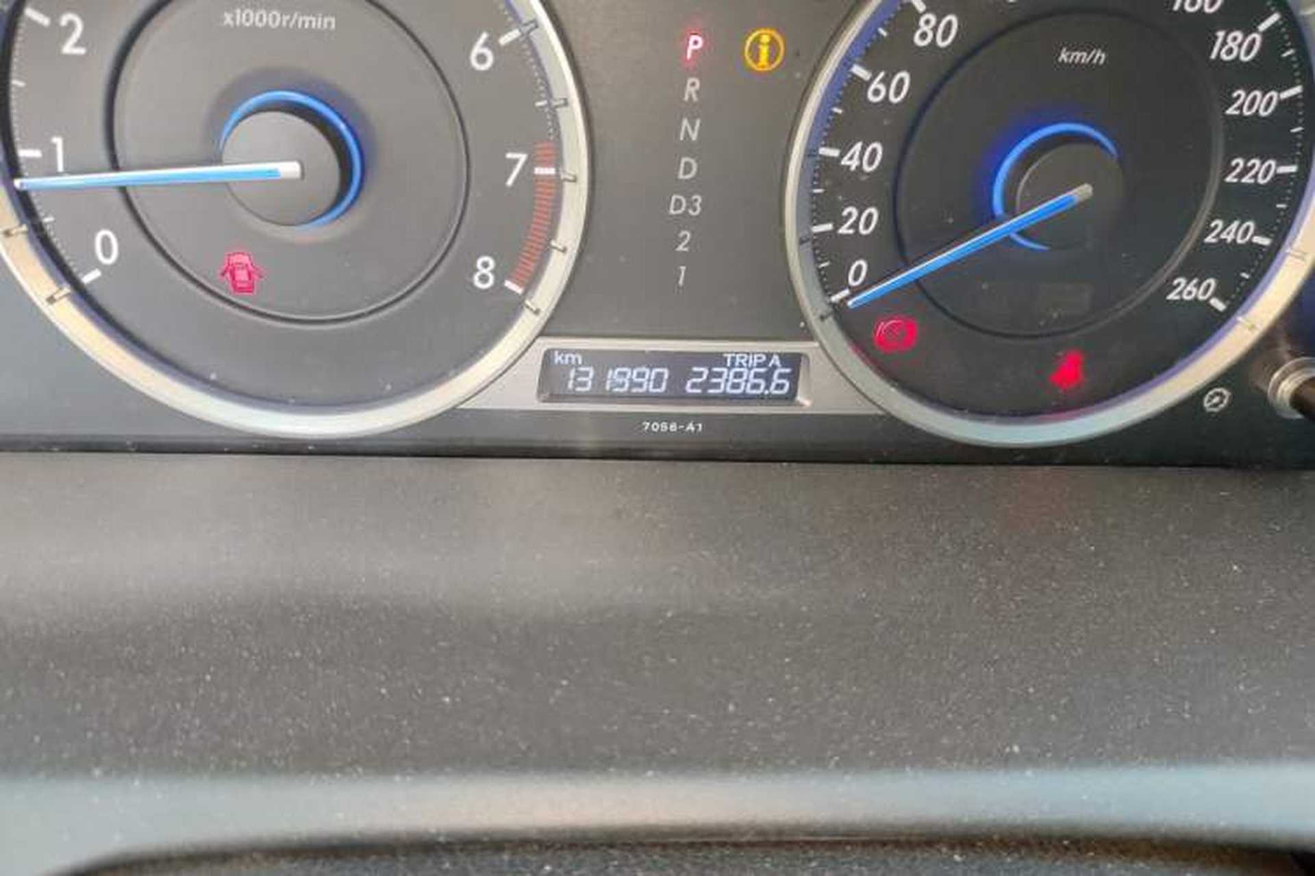 Used Honda Crosstour 2016 2.4L Luxury Edition Odometer Close Up