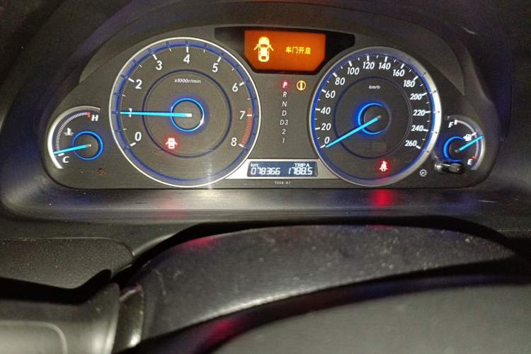 Used Honda Crosstour 2016 2.4L Luxury Edition Odometer Close Up
