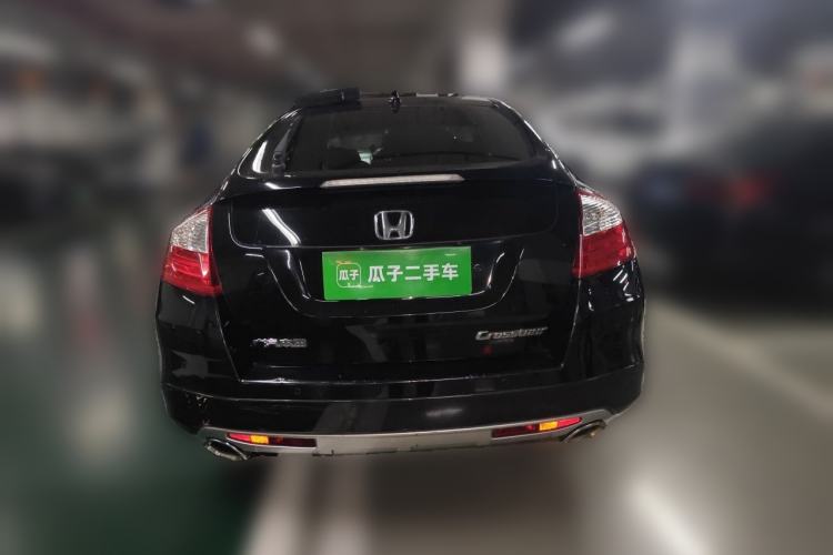 Used Honda Crosstour 2016 2.4L Luxury Edition Rear