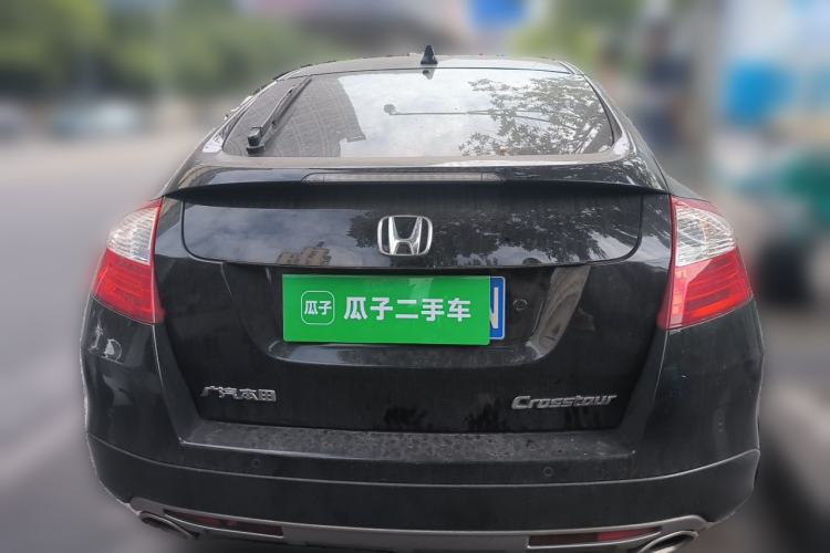 Used Honda Crosstour 2016 2.4L Luxury Edition Rear
