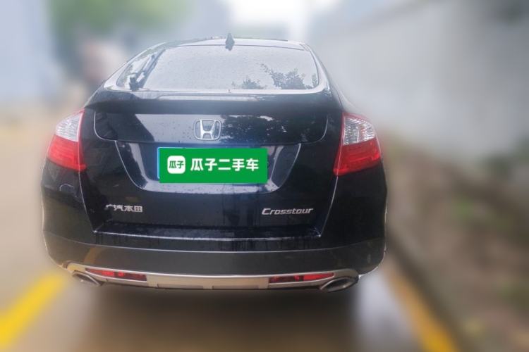 Used Honda Crosstour 2016 2.4L Luxury Edition Rear