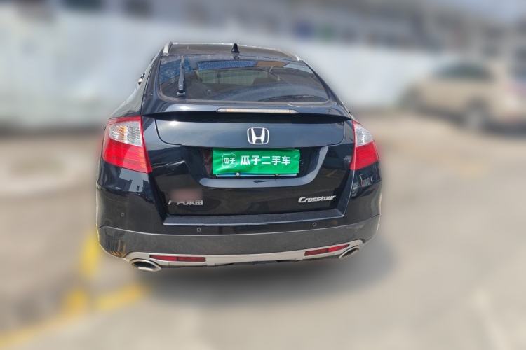 Used Honda Crosstour 2016 2.4L Luxury Edition Rear