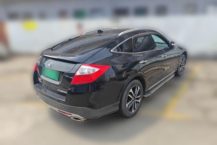 Used Honda Crosstour 2016 2.4L Luxury Edition Rear Right 45 Deg