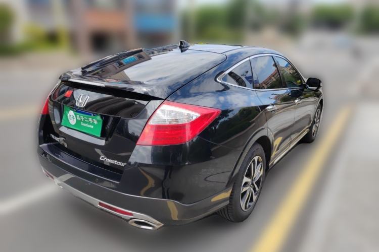Used Honda Crosstour 2016 2.4L Luxury Edition Rear Right 45 Deg