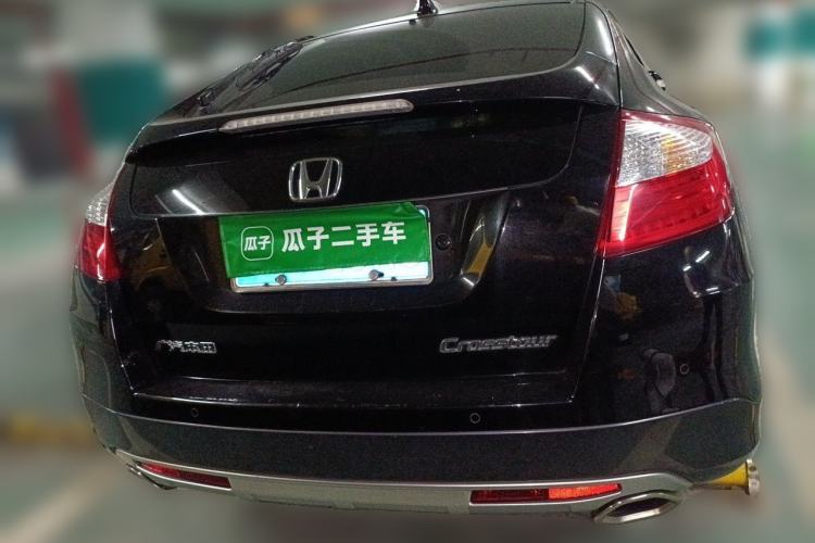 Used Honda Crosstour 2016 2.4L Luxury Edition Rear