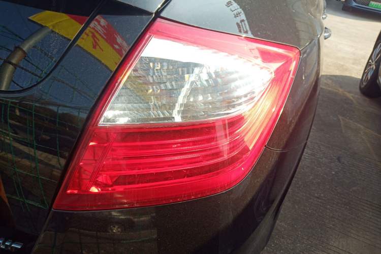 Used Honda Crosstour 2016 2.4L Luxury Edition Right Rear Taillight