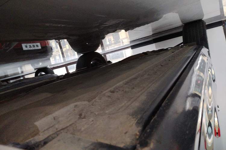 Used Honda Crosstour 2016 2.4L Luxury Edition Right Side Sill