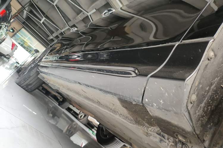 Used Honda Crosstour 2016 2.4L Luxury Edition Right Side Sill
