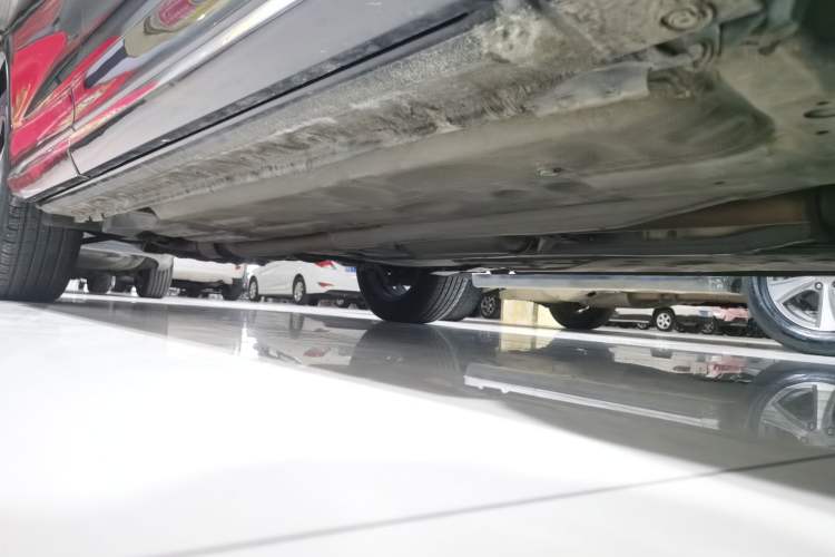 Used Honda Crosstour 2016 2.4L Luxury Edition Right Side Sill