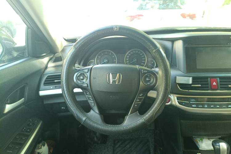 Used Honda Crosstour 2016 2.4L Luxury Edition Steering Wheel