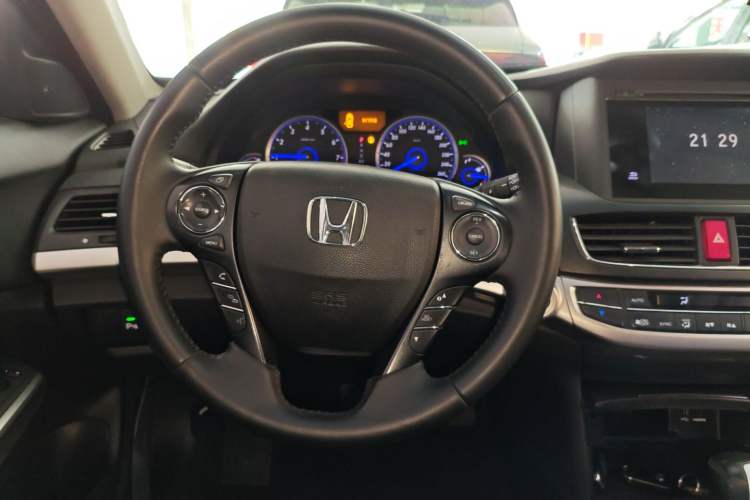 Used Honda Crosstour 2016 2.4L Luxury Edition Steering Wheel