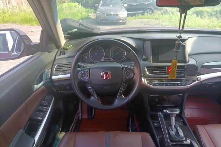Used Honda Crosstour 2016 3.0L AWD Prestige Edition Steering Wheel