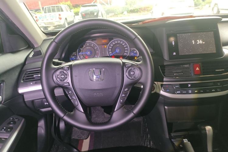 Used Honda Crosstour 2016 2.4L Luxury Edition Steering Wheel