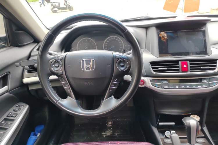 Used Honda Crosstour 2016 2.4L Luxury Edition Steering Wheel