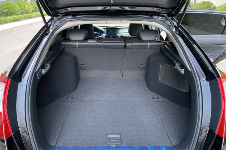 Used Honda Crosstour 2016 2.4L Luxury Edition Trunk