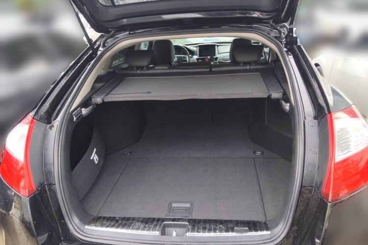 Used Honda Crosstour 2016 2.4L Luxury Edition Trunk