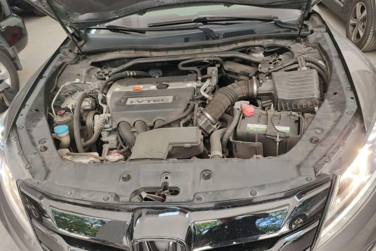 Used Honda Crosstour 2016 2.4L Luxury Navigation Edition Engine Bay