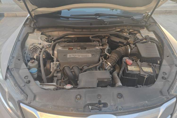Used Honda Crosstour 2016 2.4L Luxury Edition Engine Bay