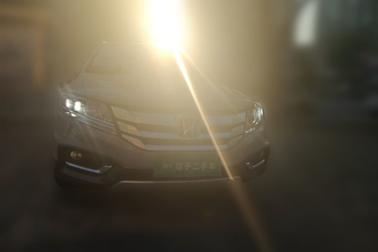 Used Honda Crosstour 2016 2.4L Luxury Edition Front
