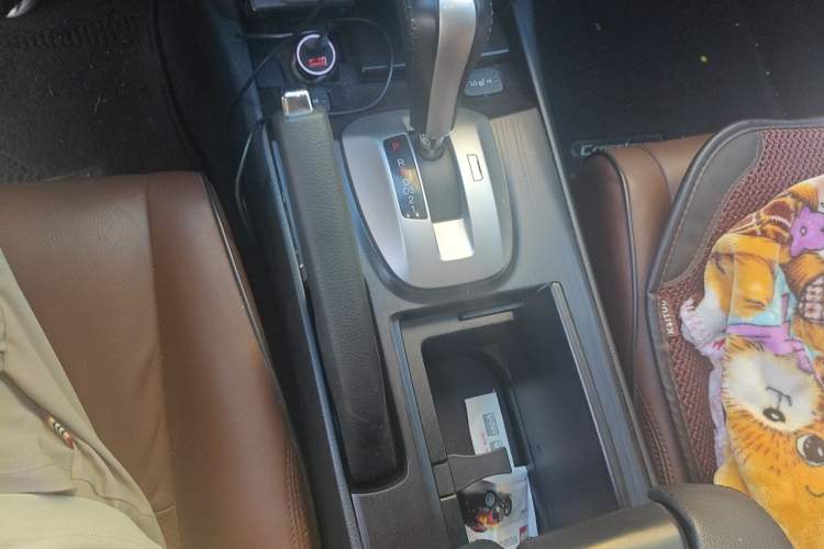 Used Honda Crosstour 2016 2.4L Luxury Edition Gear Lever