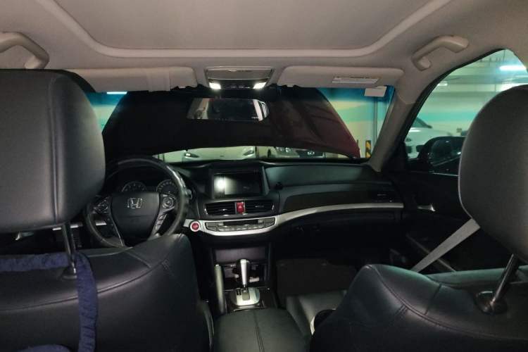 Used Honda Crosstour 2016 2.4L Luxury Edition Headliner