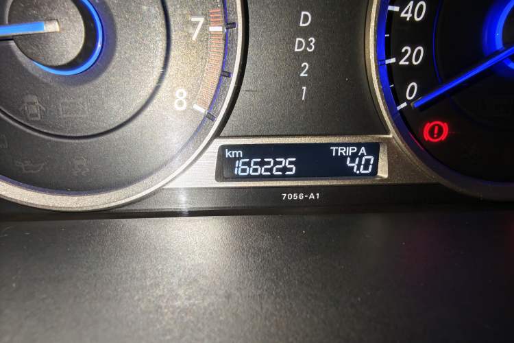 Used Honda Crosstour 2016 2.4L Luxury Edition Odometer Close Up