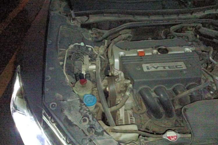 Used Honda Crosstour 2016 2.4L Luxury Edition Engine Bay Right