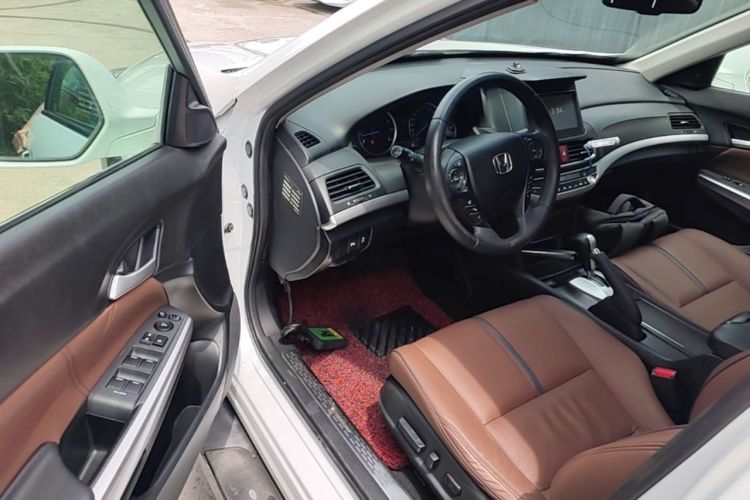 Used Honda Crosstour 2016 2.4L Luxury Edition Driver Seat