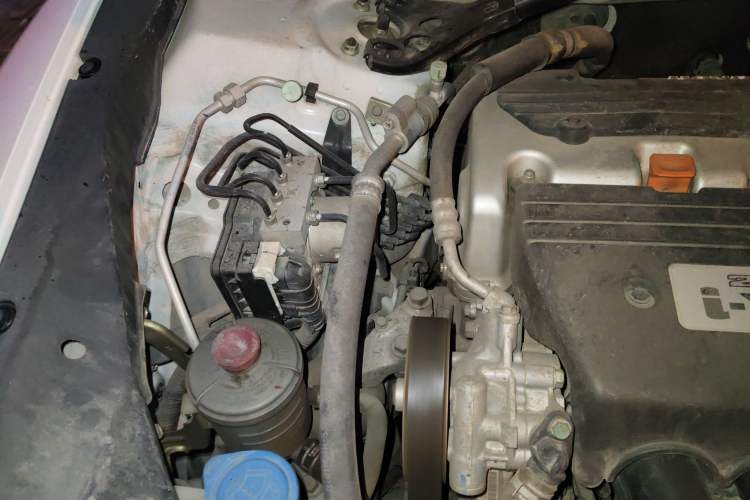 Used Honda Crosstour 2016 2.4L Luxury Edition Engine Bay Right