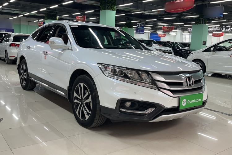 Used Honda Crosstour 2016 2.4L Luxury Edition Exterior 2