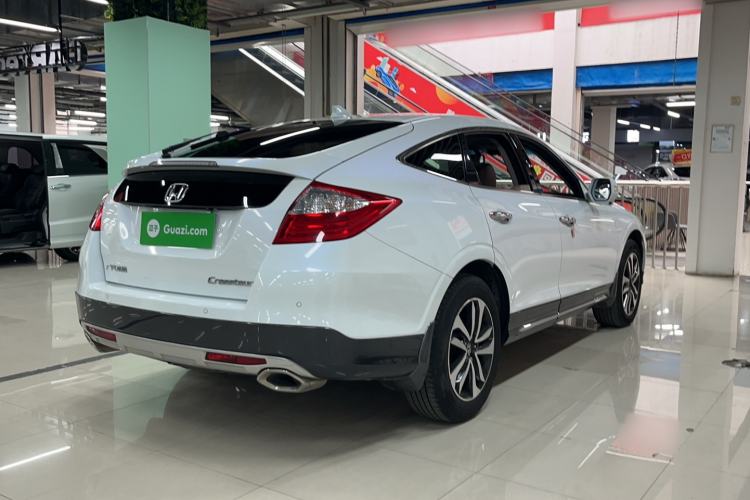 Used Honda Crosstour 2016 2.4L Luxury Edition Exterior 6